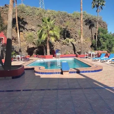 Con Piscina لاس بالماس دي غران كاناريا