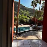 Appartamento Con Piscina
