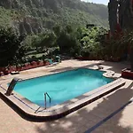 Con Piscina *